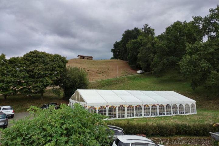 Location de podiums remorques Hasparren