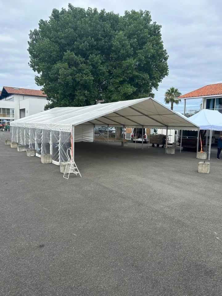 Location de chapiteaux, Pau